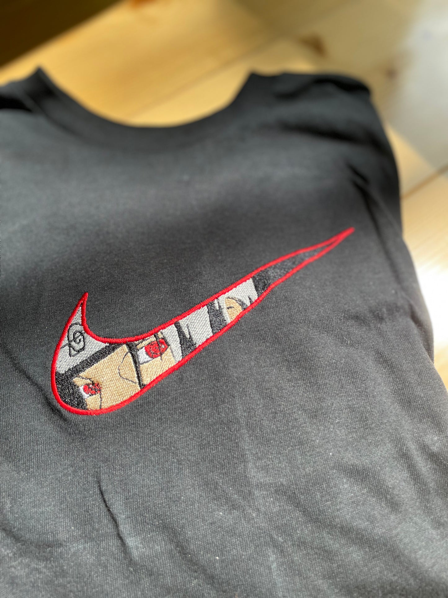 Itachi Uchiha tričko